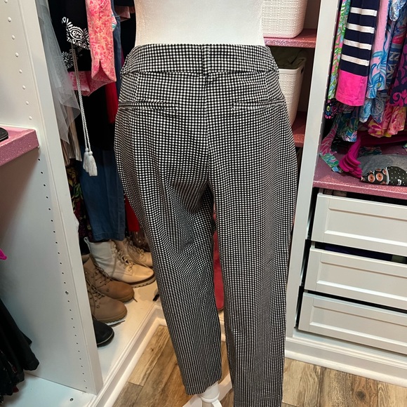 Black and white buffalo check. - Picture 2 of 2